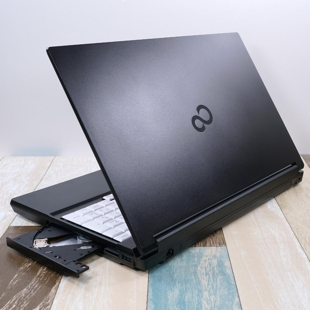 超高速大容量新品ＳＳＤ１ＴＢ搭載✨美品の２０２３年製✨第１２世代ｉ５✨ＦＨＤ液晶