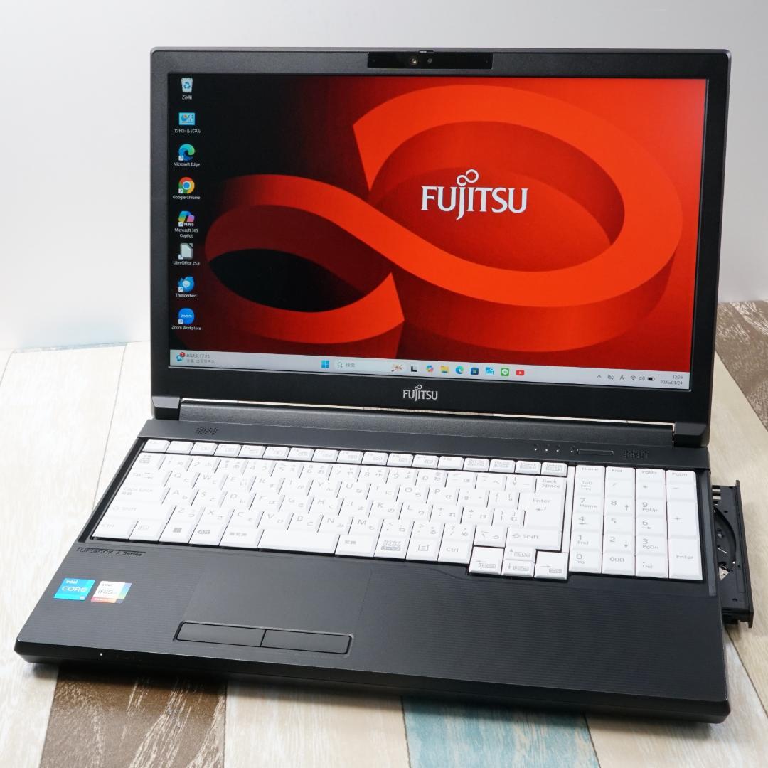 超高速大容量新品ＳＳＤ１ＴＢ搭載✨美品の２０２３年製✨第１２世代ｉ５✨ＦＨＤ液晶