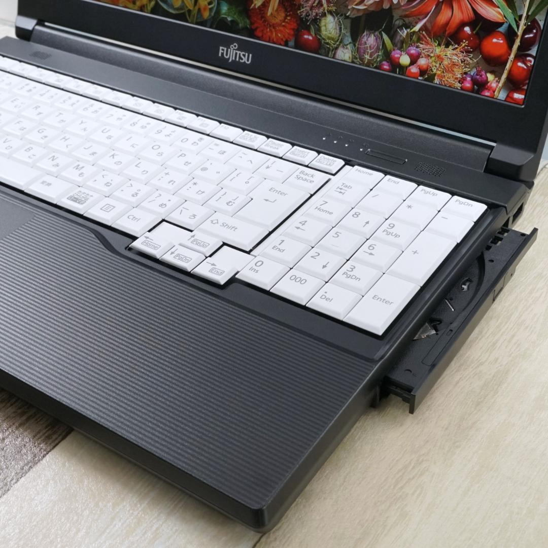 超高速大容量新品ＳＳＤ１ＴＢ搭載✨美品の２０２３年製✨第１２世代ｉ５✨ＦＨＤ液晶