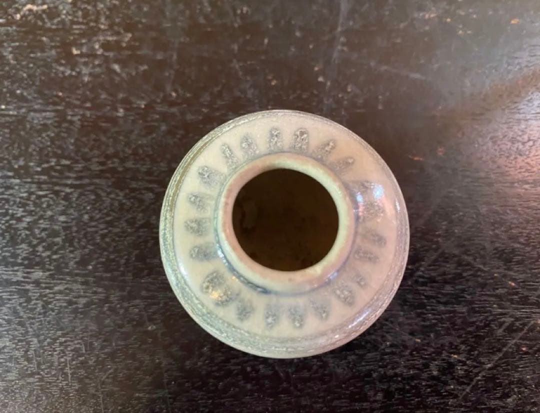 アンティーク・安南・アナミス・染付草花文小壺D4.4・唐木鑑賞台座付・２点セット