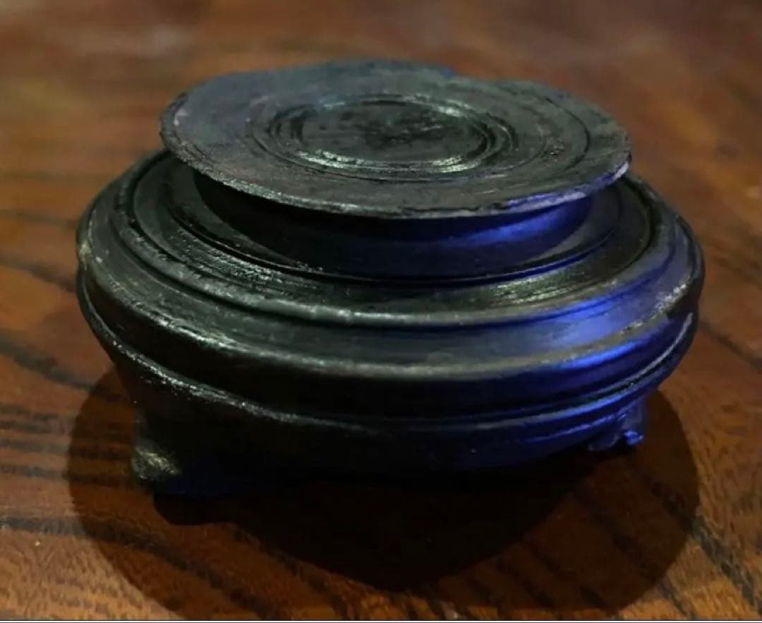 アンティーク・安南・アナミス・染付草花文小壺D4.4・唐木鑑賞台座付・２点セット