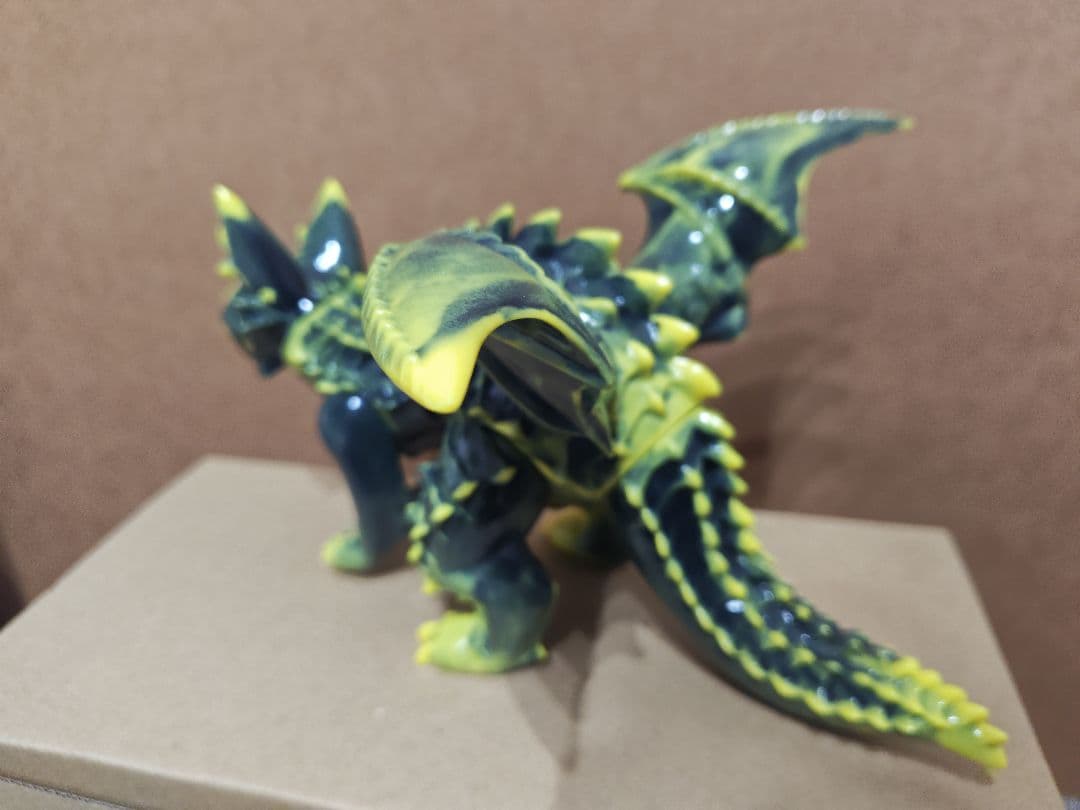 バケタンブログ ドラゴニット 希少種 黄色マーブル ソフビ