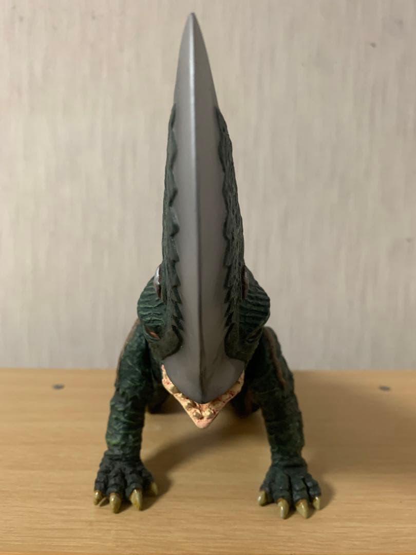 h*3様 ロケットプロ　大悪獣ギロン　メガフィギュアシリーズ ガメラ