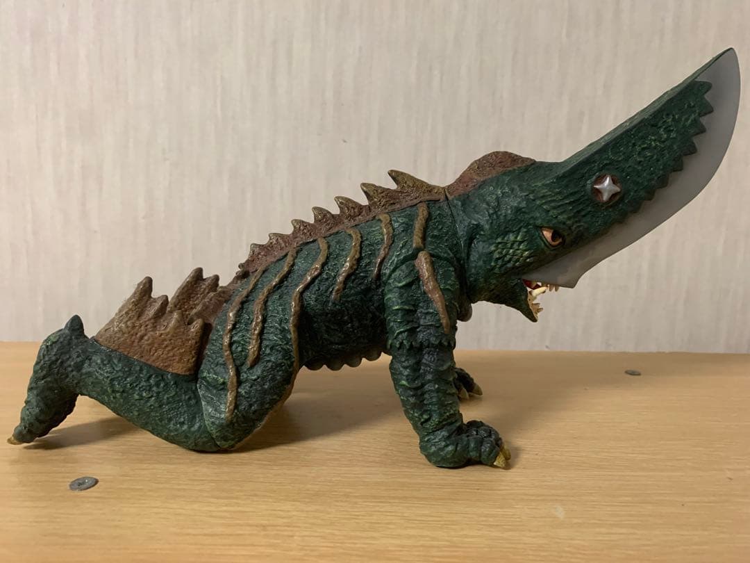h*3様 ロケットプロ　大悪獣ギロン　メガフィギュアシリーズ ガメラ