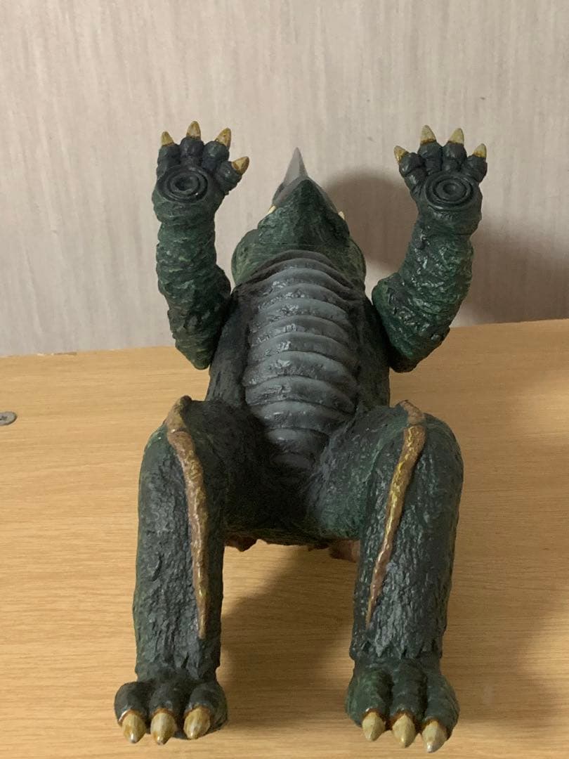 h*3様 ロケットプロ　大悪獣ギロン　メガフィギュアシリーズ ガメラ