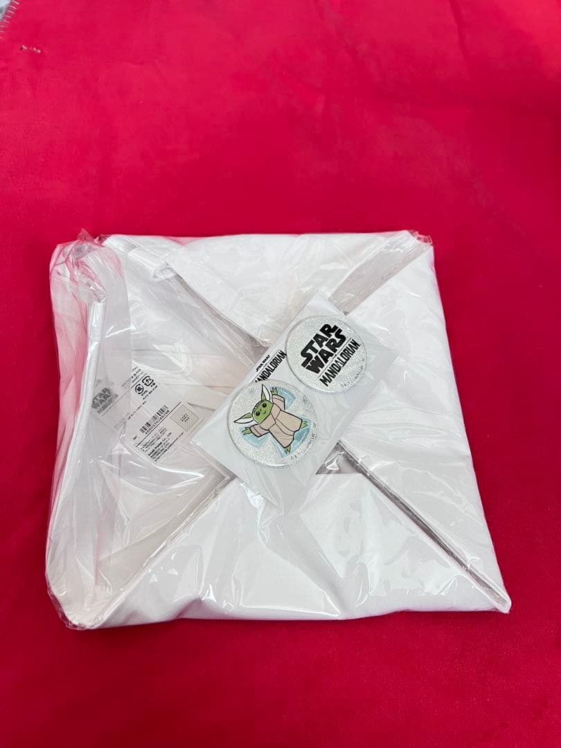 マンダロリアンとグローグー　缶バッジとトートバッグ