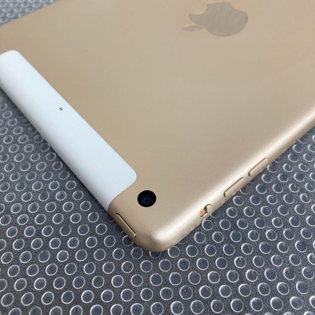 387【早い者勝ち】電池ほぼ新品☆iPad mini3 第3世代 16GB au