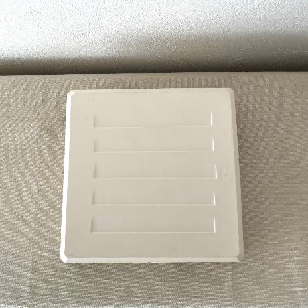 ☆H713○ 赤膚焼　サクラ柄　スクエア浅鉢【未使用】