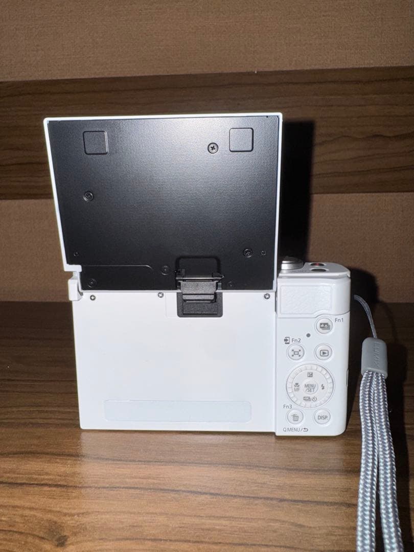 『ボーナス決済に是非！』Panasonic LUMIX TZ99 ホワイト