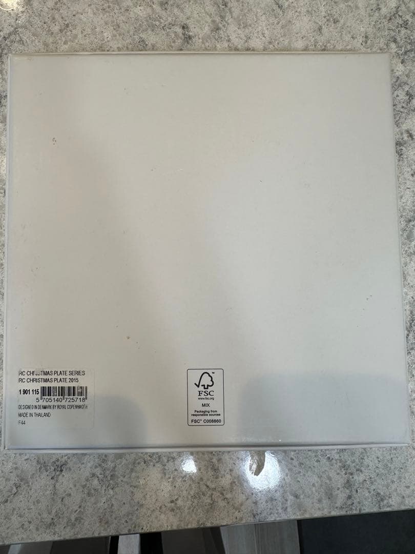 ロイヤルコペンハーゲン　イヤープレート　2015年