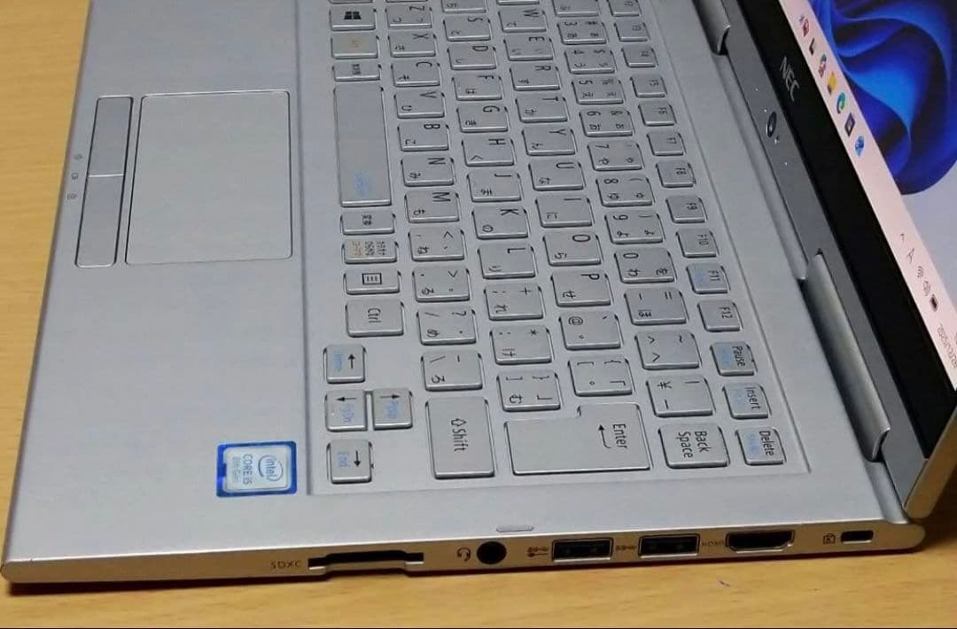 中古NEC Versa Pro PC-VKT16GVG4 2in1 i5 8th