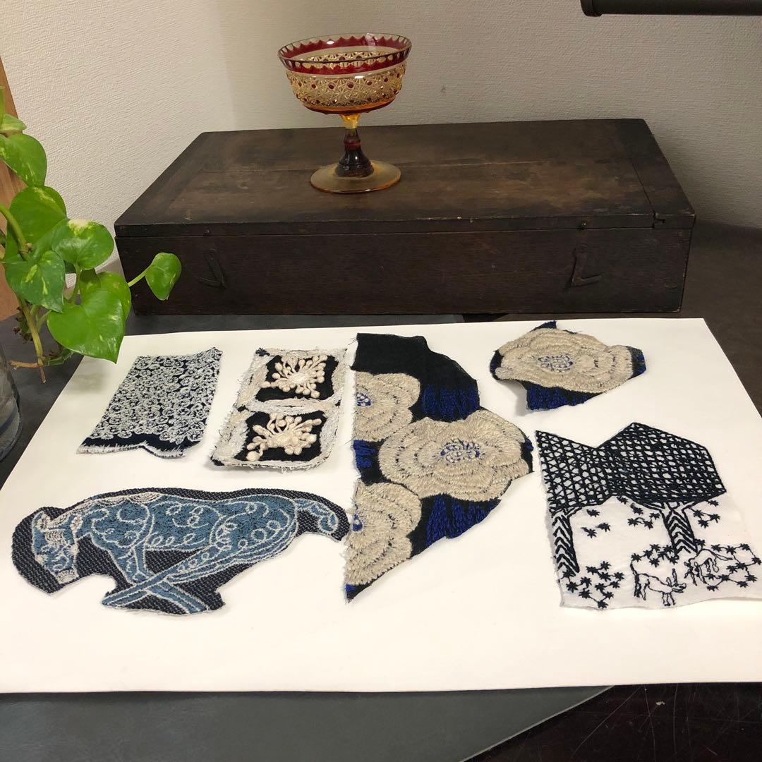 総刺繍柄ハギレ