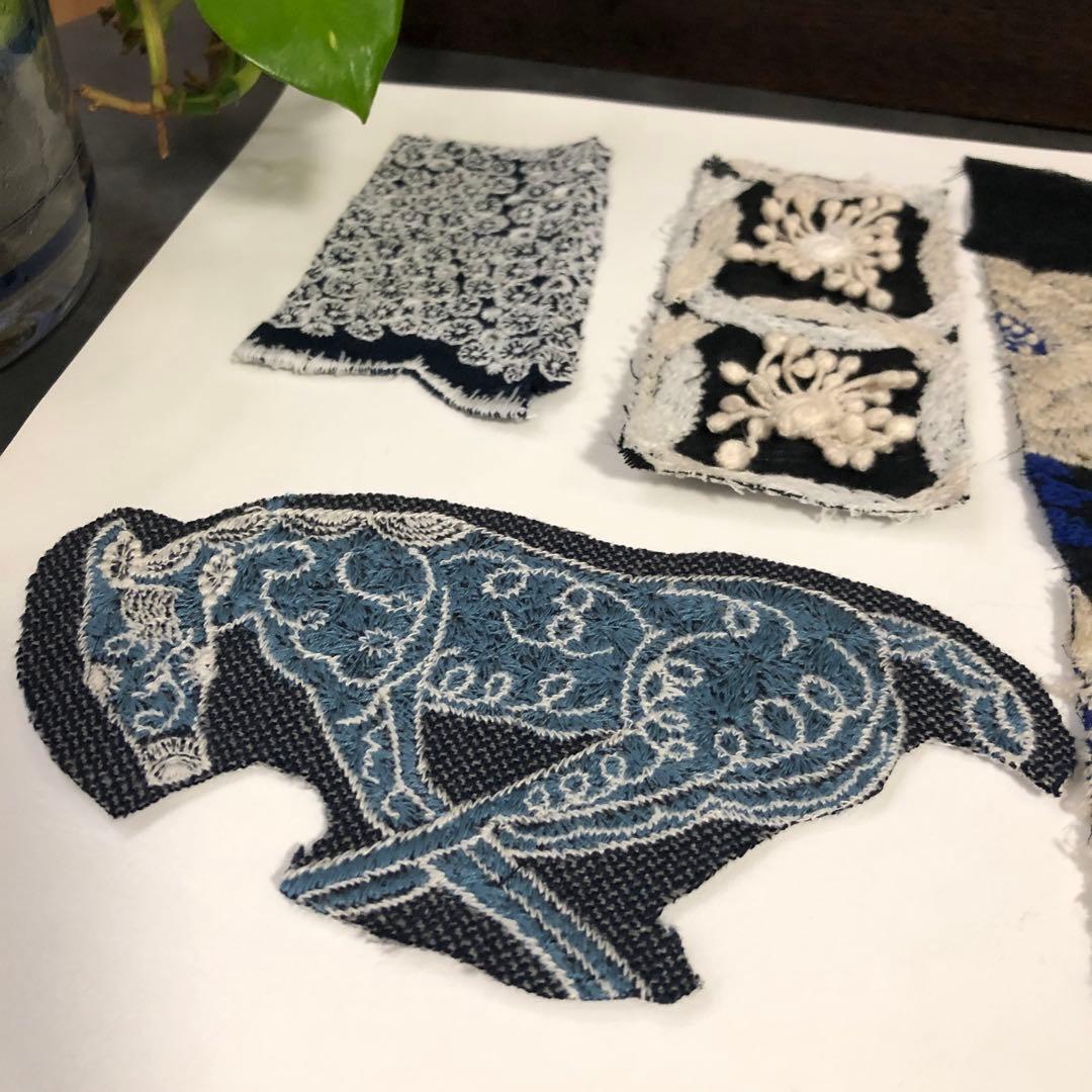 総刺繍柄ハギレ