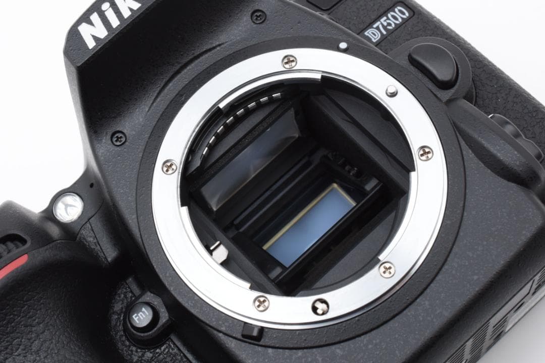 ニコン Nikon D7500 ボディ 《ショット数6112回》878