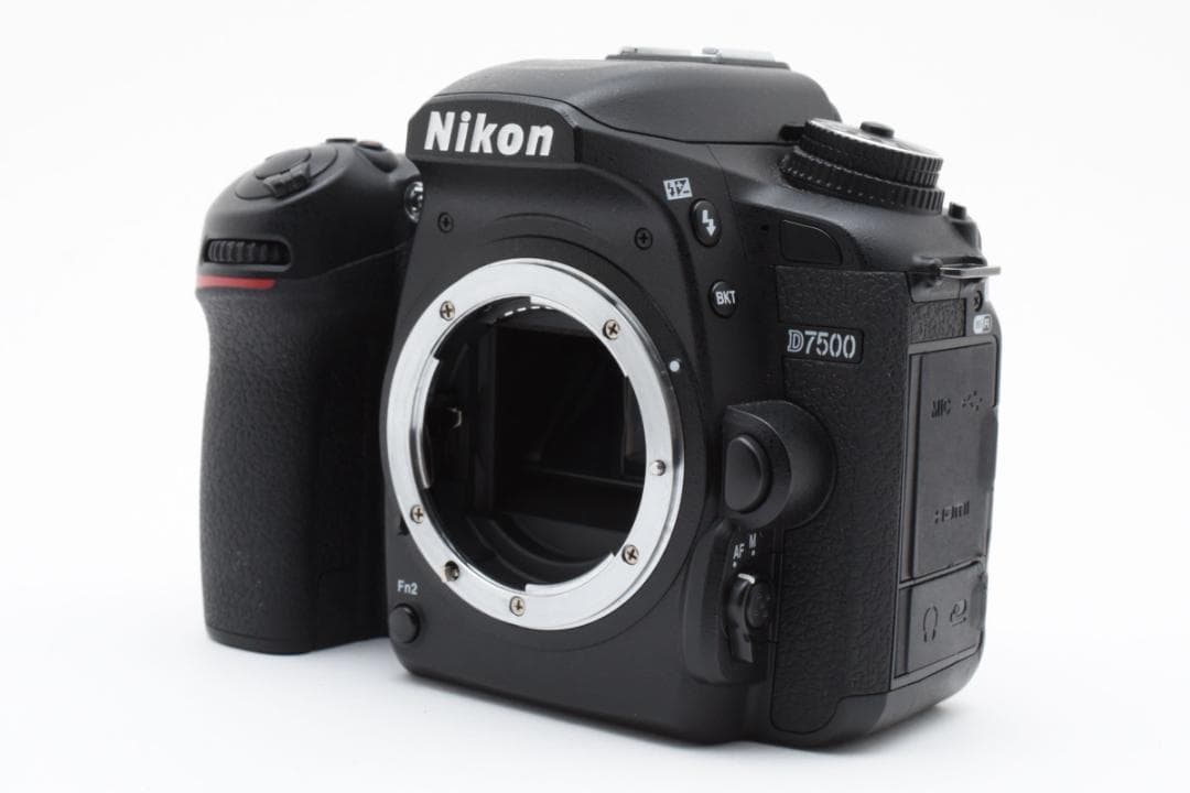 ニコン Nikon D7500 ボディ 《ショット数6112回》878