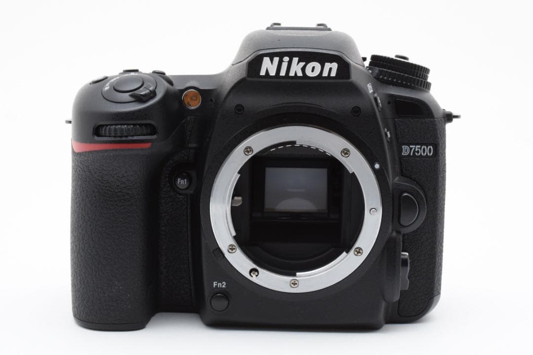 ニコン Nikon D7500 ボディ 《ショット数6112回》878