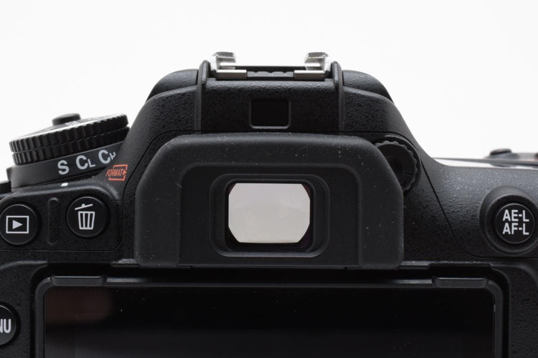 ニコン Nikon D7500 ボディ 《ショット数6112回》878