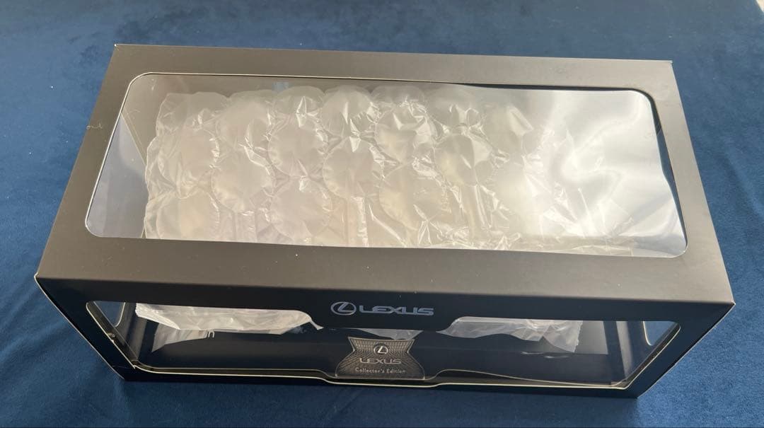 レクサス LC500h 1/18 ミニカー