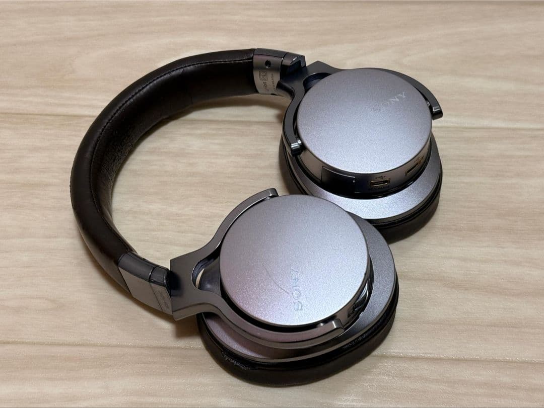 SONY ワイヤレスヘッドホン シルバ MDR-1ADAC
