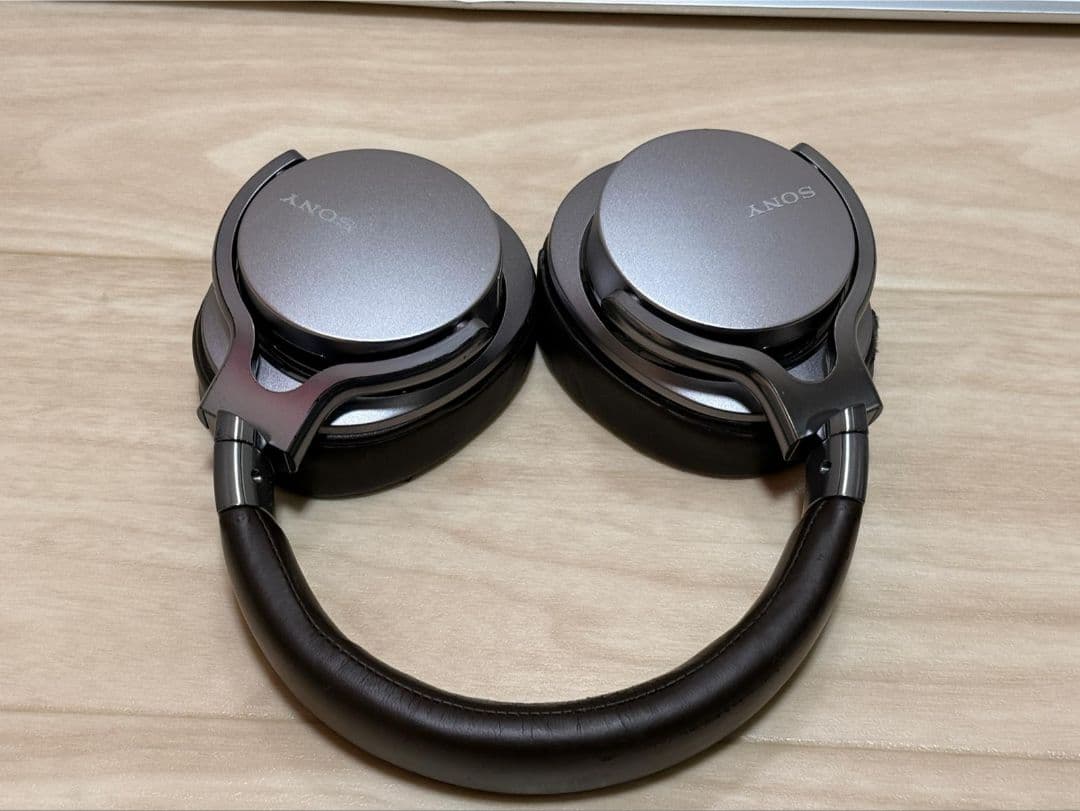 SONY ワイヤレスヘッドホン シルバ MDR-1ADAC