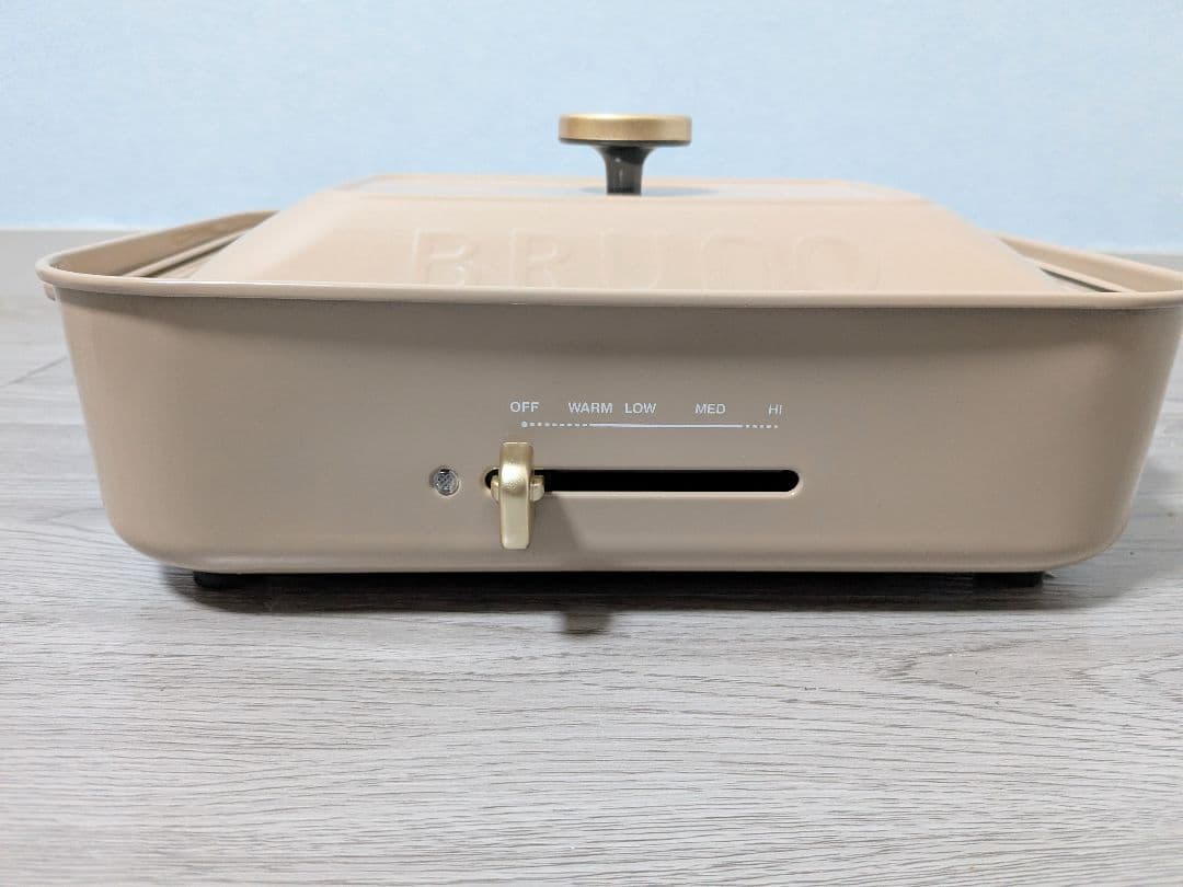 【極美品】BRUNO ブルーノ コンパクトホットプレート グレージュ 鍋付き