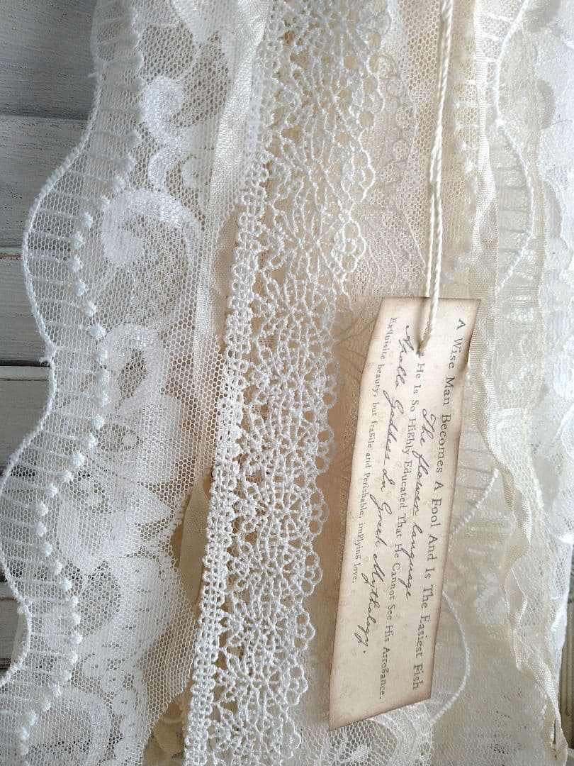SOLD＊エクリュ　レースタッセル＊〜