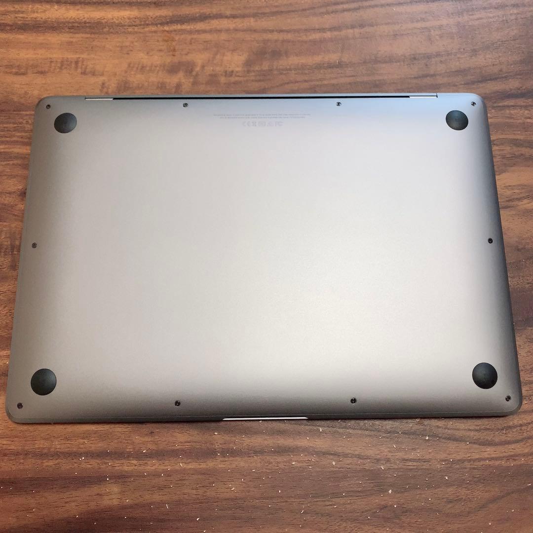 MacBook本体 MacBook Air Retina 13 inch 8GB 256GB