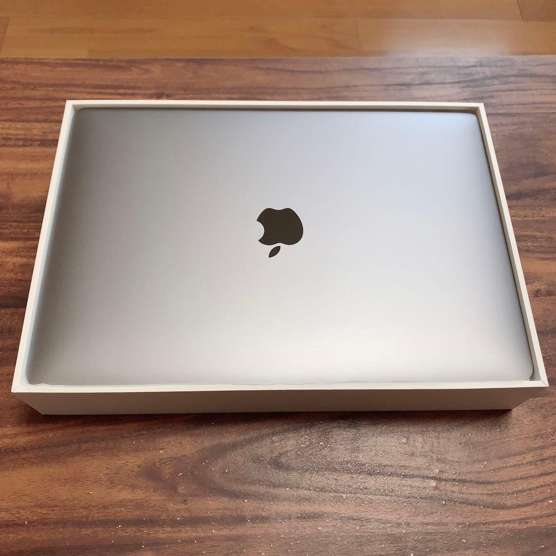 MacBook本体 MacBook Air Retina 13 inch 8GB 256GB