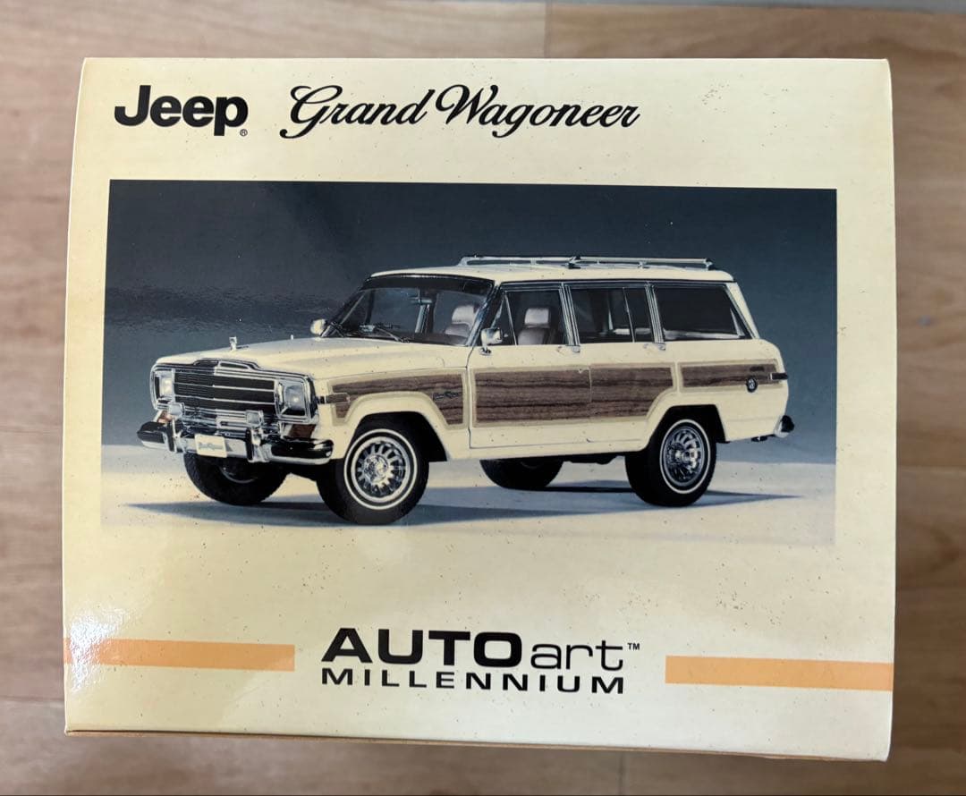 【絶版希少】AUTOart製Jeep Grand Wagoneer 1:18