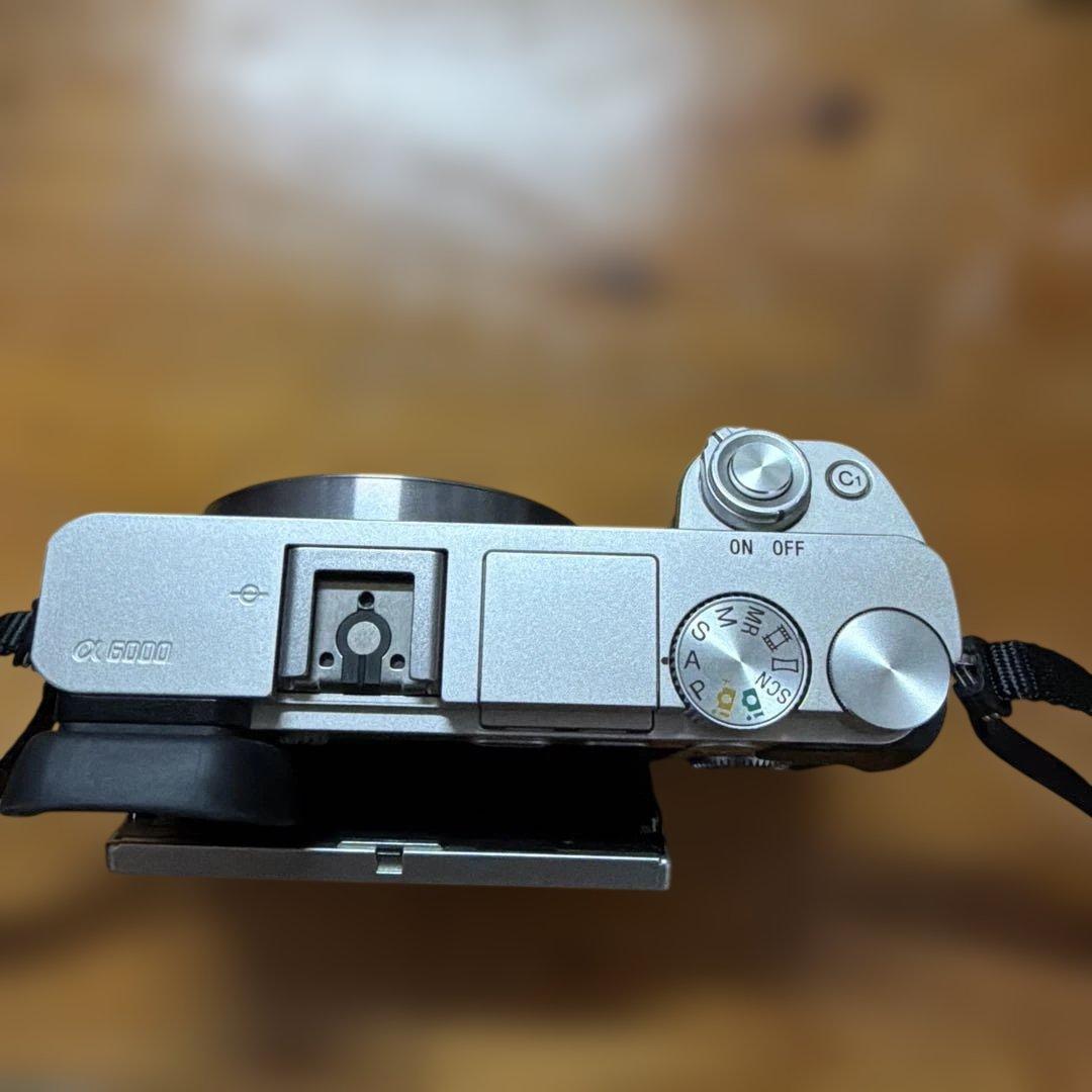 ソニー　a6000 ミラーレス一眼カメラ　ジャンク