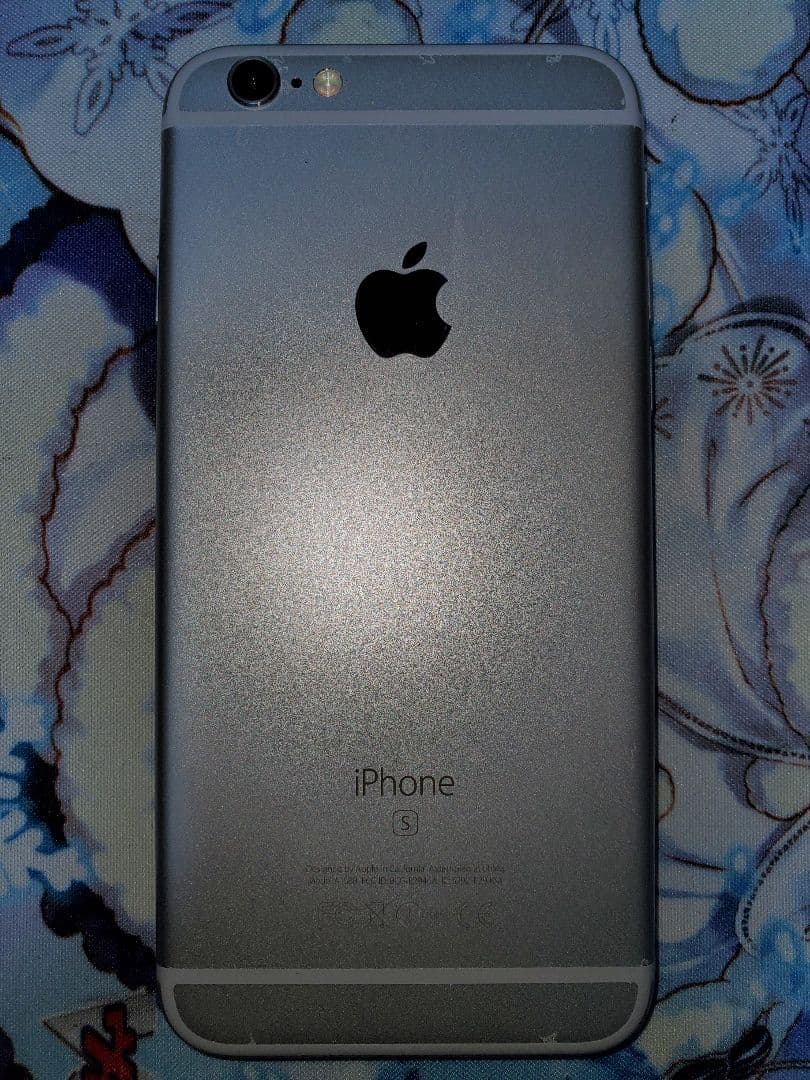 s*a様 Apple iPhone 6s シルバー 64GB