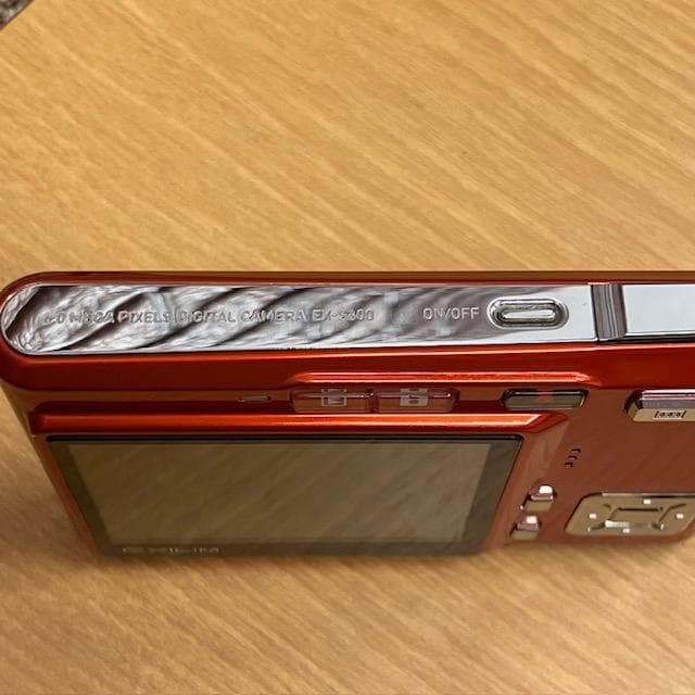 ●カシオ　デジタルカメラ　EX-S600　ケース付き【動作確認済み】