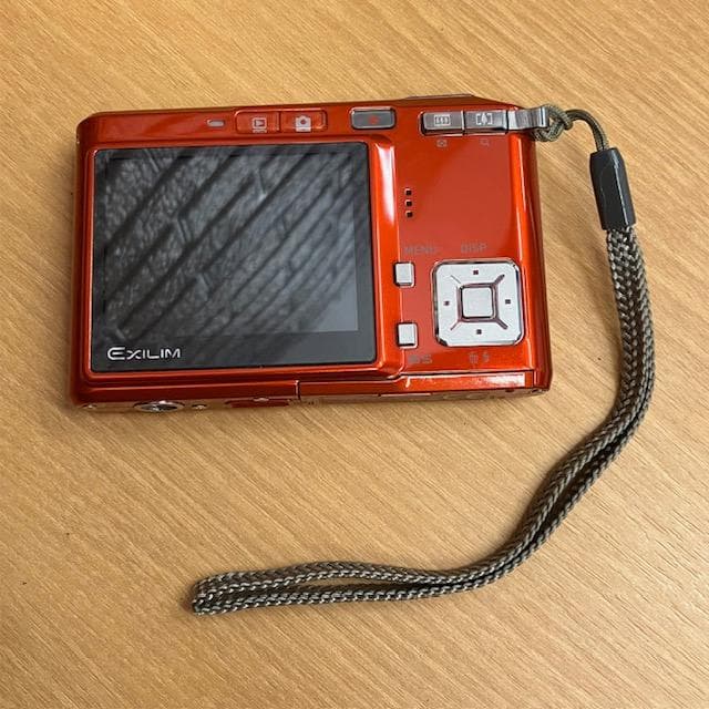 ●カシオ　デジタルカメラ　EX-S600　ケース付き【動作確認済み】