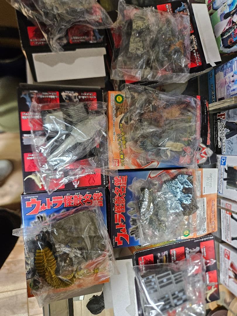 ウルトラ怪獣名鑑 2002バンダイ　7種セット