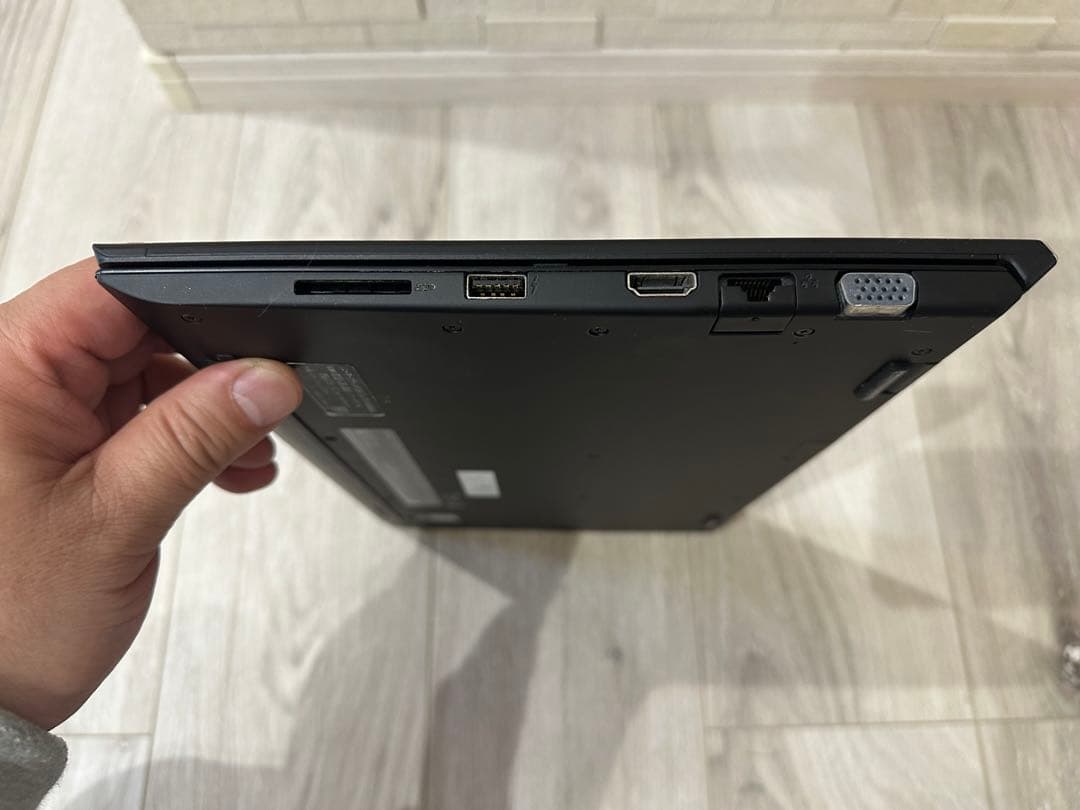 Windows11搭載　VAIO i5-8250U 13.3型