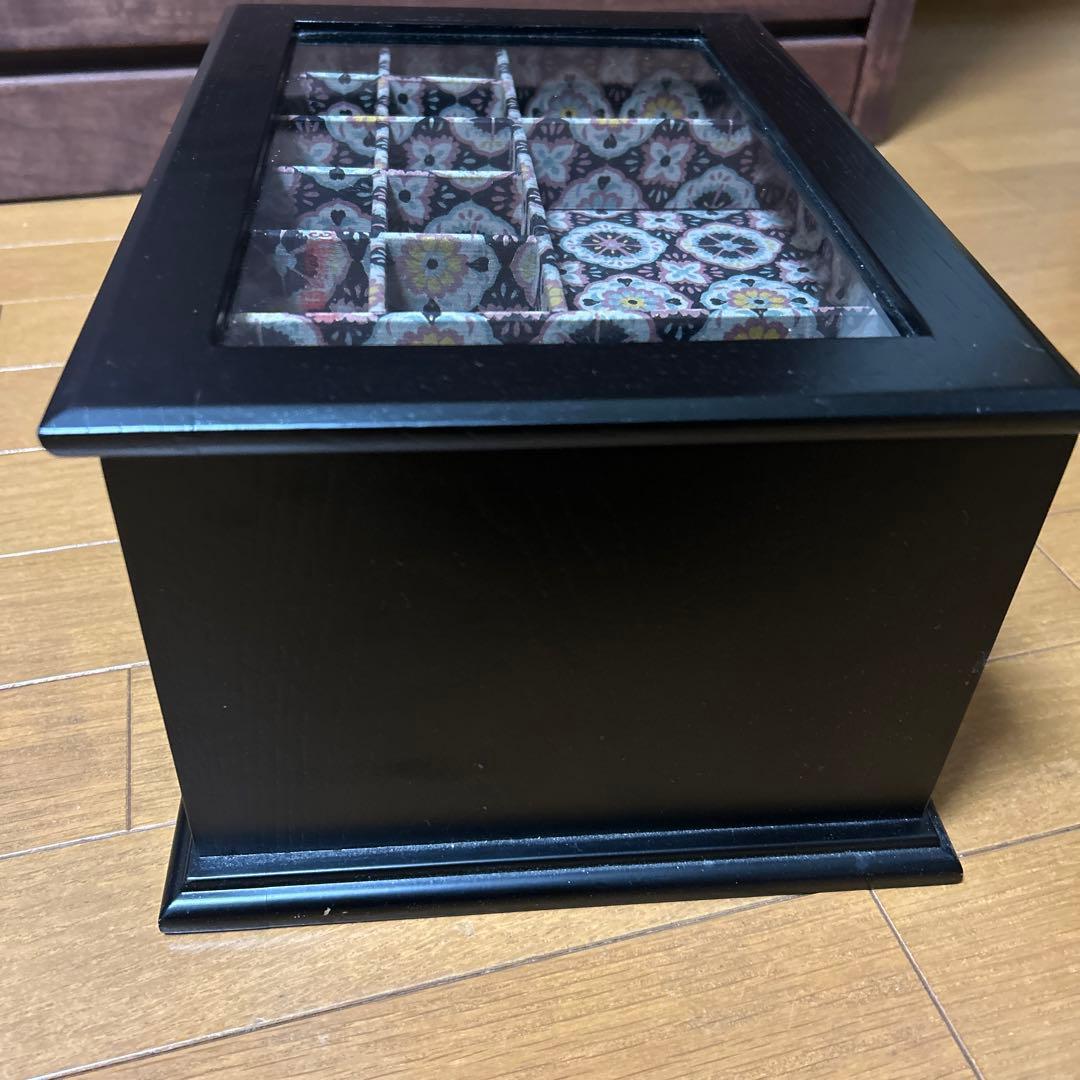 和柄 モダン 小物入れ 引き出し収納 2段 木製 布張り 強化ガラス 上開き