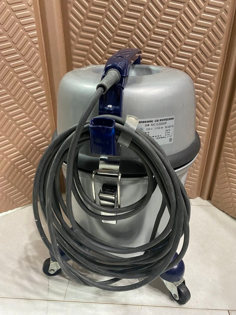 Panasonic　紙パック式 店舗・業務用掃除機　MC-G3000P