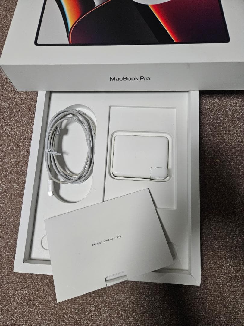 MacBook本体 MacBook Pro M1, 16GB, 1TB