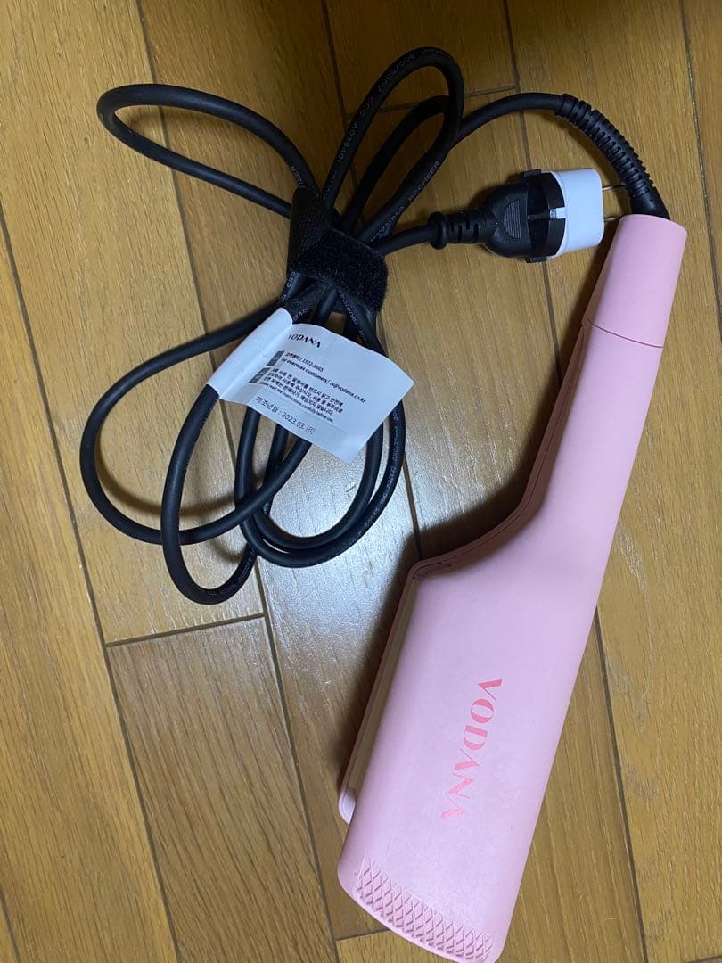 VODANA トリプルフローウェーブアイロン 32mm ピンクバニラ