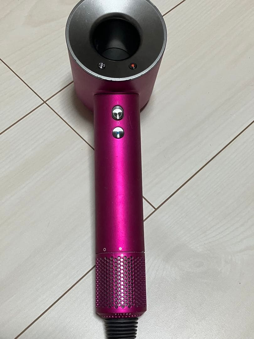 【dyson】 ダイソンヘアドライヤーHD03 説明書 くし付き　難あり