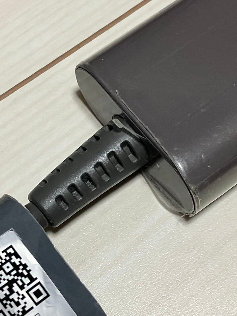 【dyson】 ダイソンヘアドライヤーHD03 説明書 くし付き　難あり