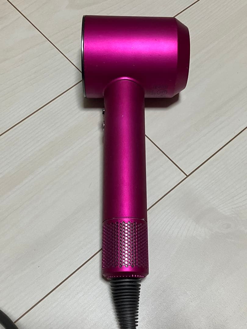 【dyson】 ダイソンヘアドライヤーHD03 説明書 くし付き　難あり