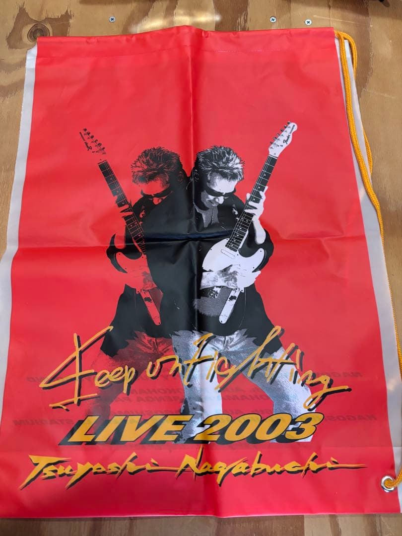 長渕剛ビニールバッグと飾り皿2枚のセットです。