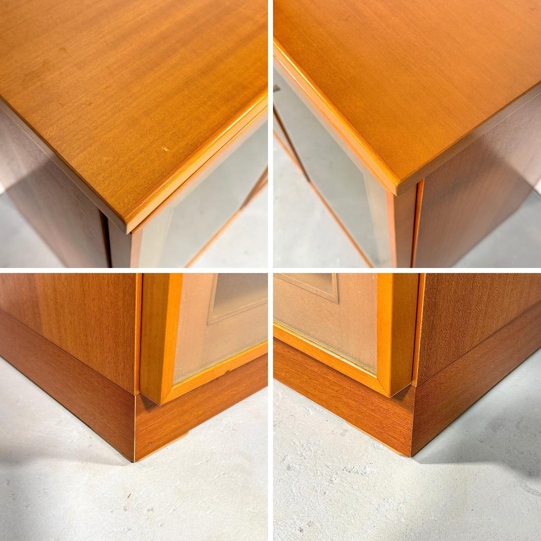 【美品】カリモク ガラスキャビネット 両開き サイドボード リビングボード