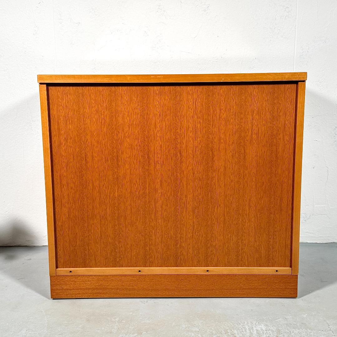 【美品】カリモク ガラスキャビネット 両開き サイドボード リビングボード