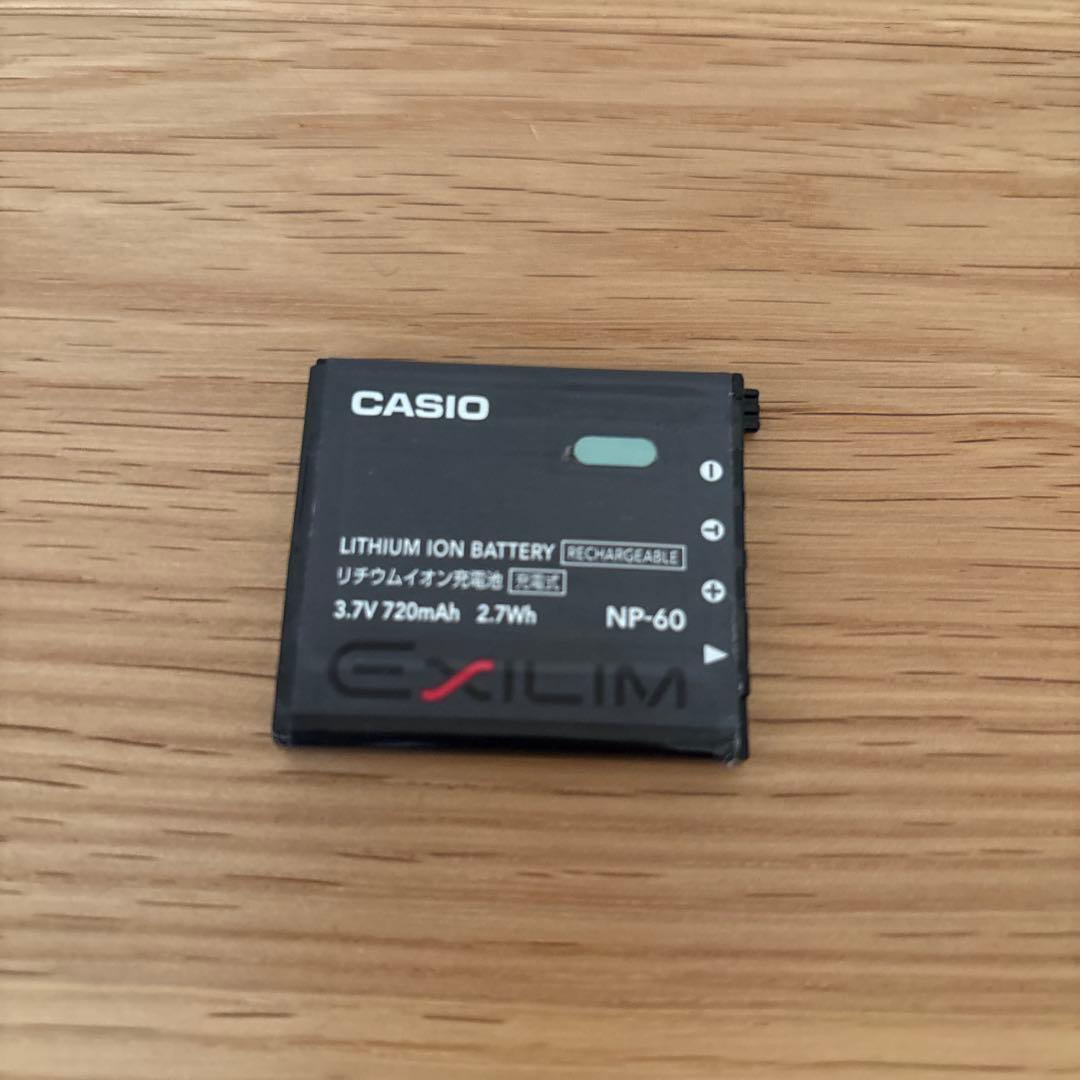 デジタルカメラ CASIO EXILM EX-FS10