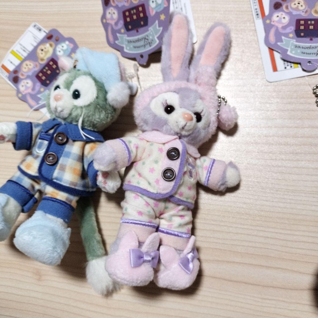 ダッフィーフレンズ　ぬいぐるみバッジ　パジャマ 4体