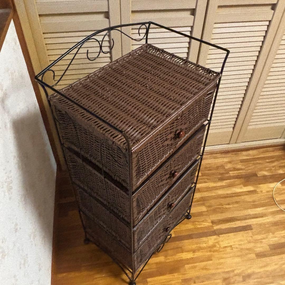 【手渡し限定】ラタンチェスト 4段引出し　　アイアンフレーム　お洒落　ラタン