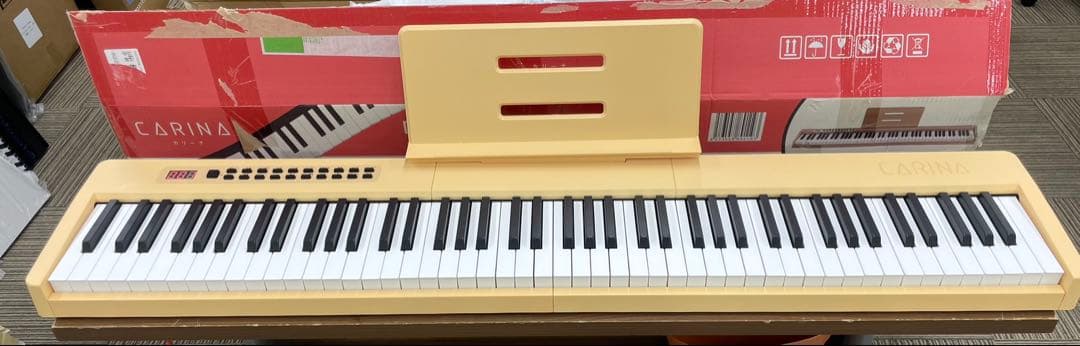 電子ピアノ　88鍵盤　充電タイプ　スリム軽量 オレンジ
