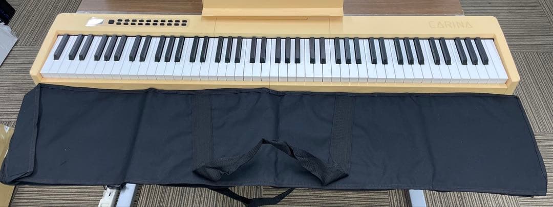 電子ピアノ　88鍵盤　充電タイプ　スリム軽量 オレンジ